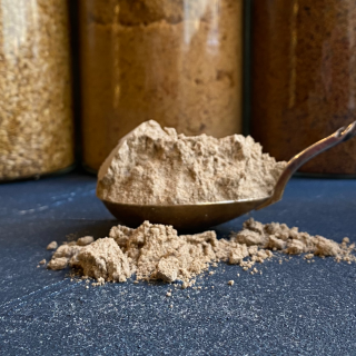 Bioloģiskas maltas mārdadža (Milk Thistle) sēklas