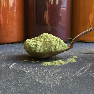 Bioloģisks zilziedu lucernas pulveris (Alfalfa)