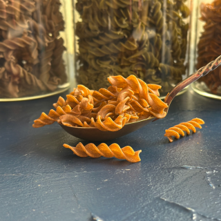 Organic red lentil pasta FUSILLI with sea salad