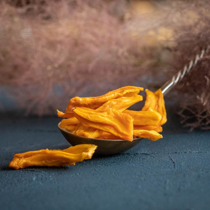 Bioloģiskas žāvētas mango šķēlītes