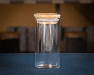 Stikla trauks (5,5x11 cm, apmēram 0,2 l) beztaras produktiem, ar bambusa vāku