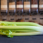 Органические стебли сельдерея (~300 г)