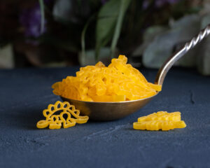 Organic corn and rice pasta for children, gluten-free