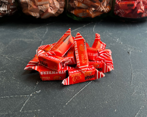 Organic plant sweets "Gotiņa" with strawberry flavour