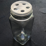 Glass condiment container, 120 ml (metal lid with large holes)