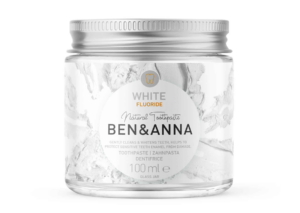 Dabīga balinoša zobu pasta BEN&ANNA WHITE FLUORIDE ar piparmētru eļļu un salvijas ekstraktu, 100 ml